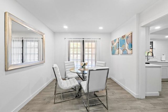 3520 Highland View DR, Austin, TX 78731