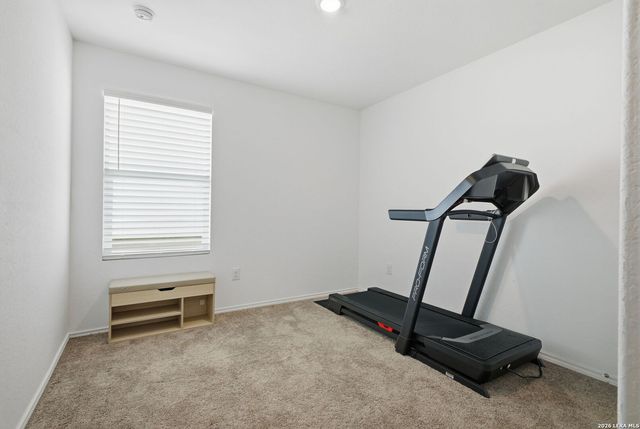 124 Wood Moss, Floresville, TX 78114