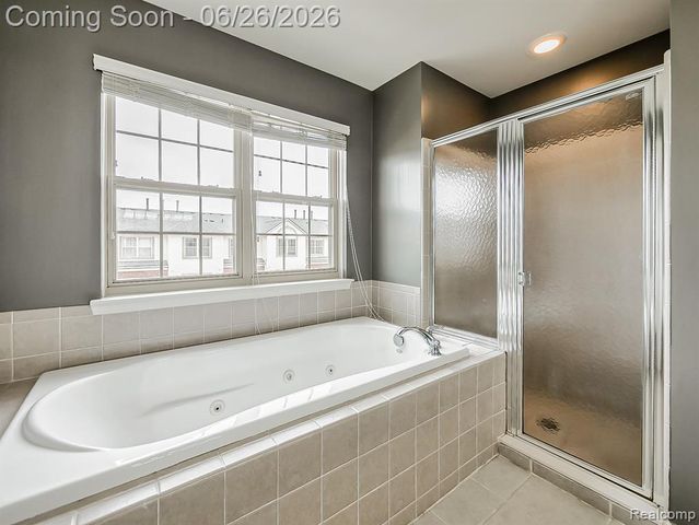 3231 Camden Drive, Troy, MI 48084