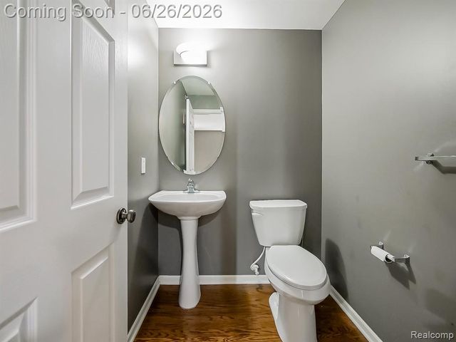 3231 Camden Drive, Troy, MI 48084