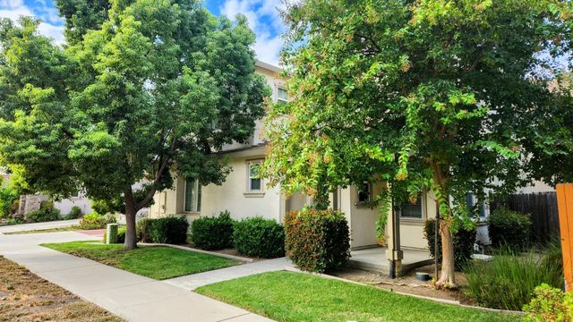 1809 Mammoth Way, Sacramento, CA 95834