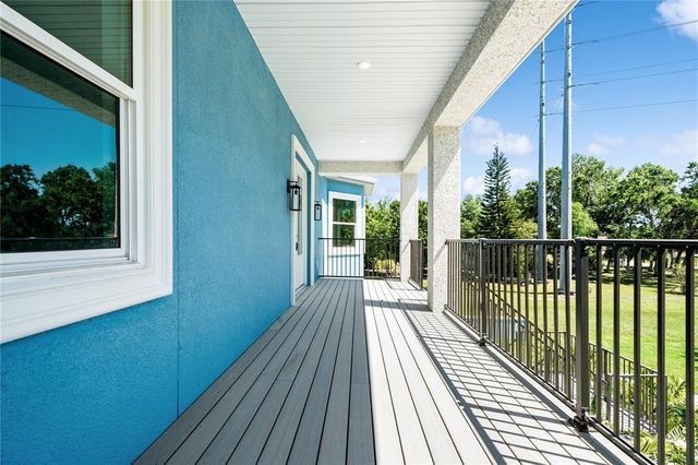 1033 HAMMOCK CIRCLE, Tarpon Springs, FL 34688