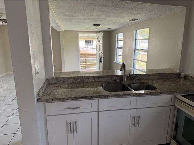 636 S PARK AVENUE, Winter Garden, FL 34787