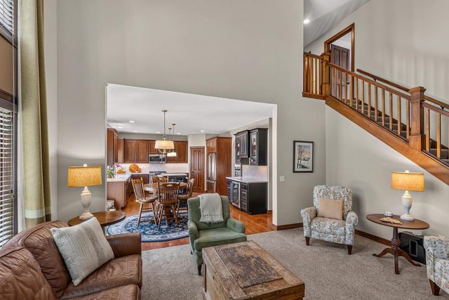 6622 N Kurey DRIVE, Appleton, WI 54913