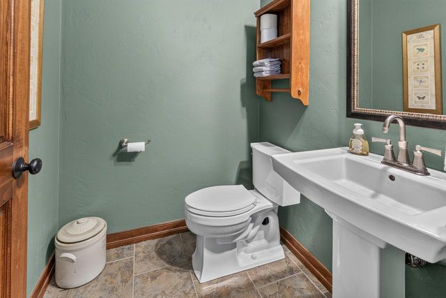 6622 N Kurey DRIVE, Appleton, WI 54913