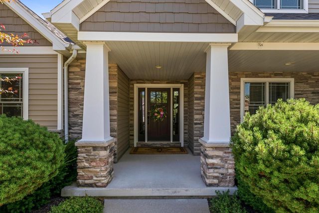 6622 N Kurey DRIVE, Appleton, WI 54913