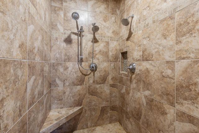 6622 N Kurey DRIVE, Appleton, WI 54913