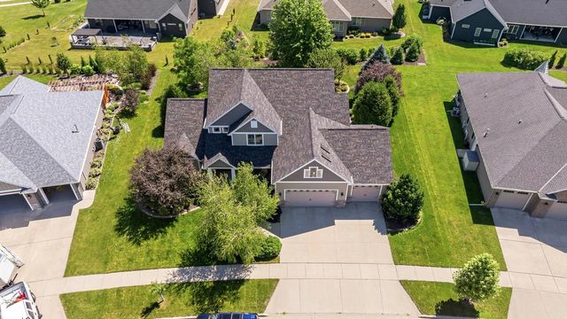 6622 N Kurey DRIVE, Appleton, WI 54913