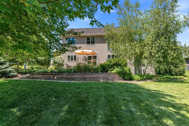 6622 N Kurey DRIVE, Appleton, WI 54913