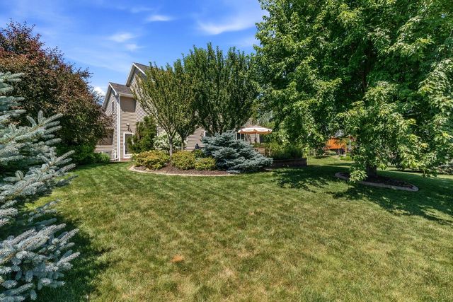 6622 N Kurey DRIVE, Appleton, WI 54913