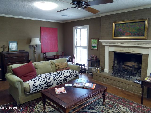 315 N Macarthur Circle, Indianola, MS 38751