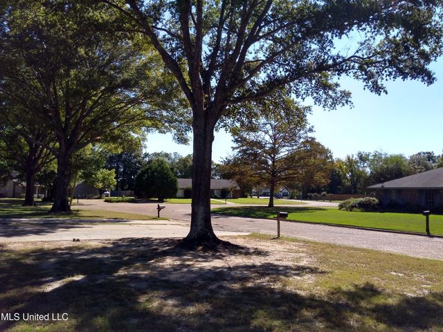 315 N Macarthur Circle, Indianola, MS 38751