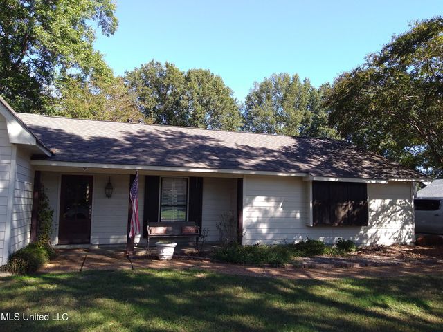 315 N Macarthur Circle, Indianola, MS 38751