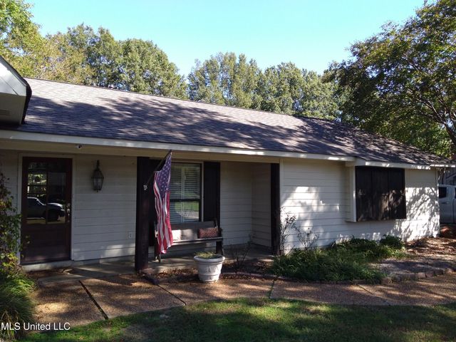 315 N Macarthur Circle, Indianola, MS 38751