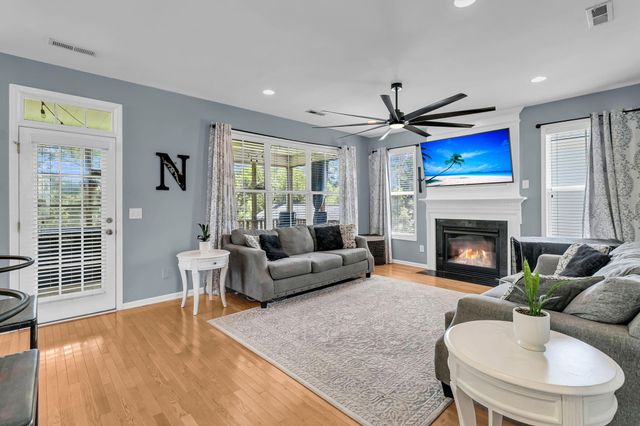 2282 Sandy Point Lane, Mount Pleasant, SC 29466