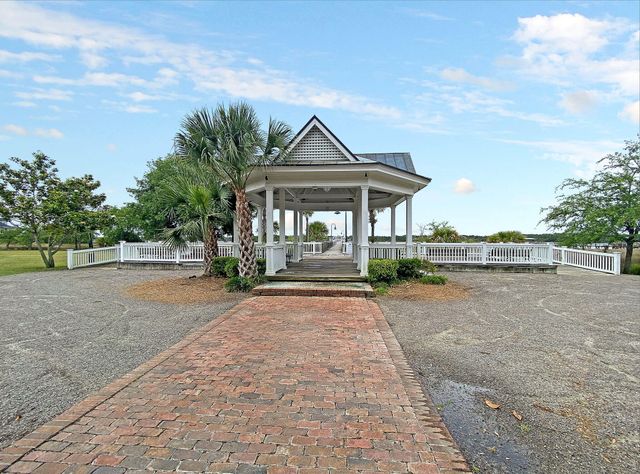 2282 Sandy Point Lane, Mount Pleasant, SC 29466