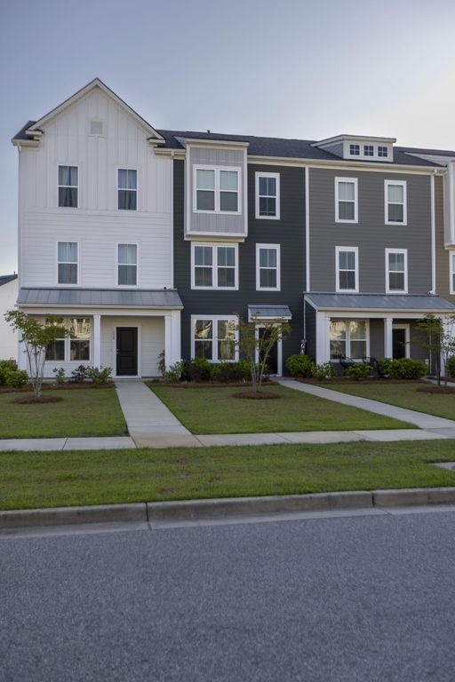 170 Yorkshire Drive 8, Moncks Corner, SC 29461