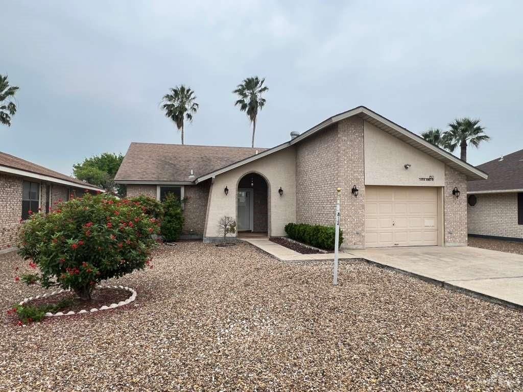 812 Santa Anna Drive, Alamo, TX 78516