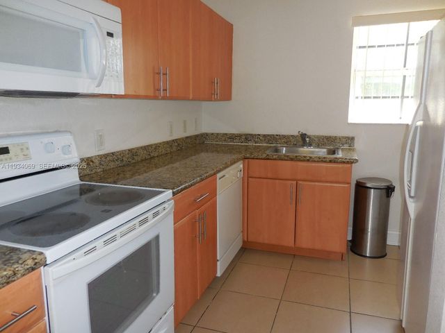 9725 Bay Harbor Ter 22, Bay Harbor Islands, FL 33154