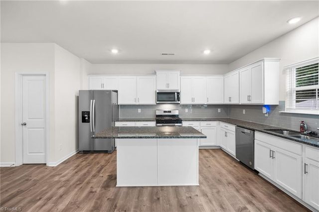 601 Tobacco Road, Lexington, NC 27295