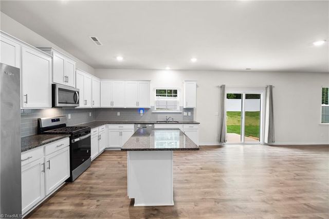 601 Tobacco Road, Lexington, NC 27295