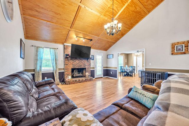 147 Hickory Drive, Ringgold, GA 30736