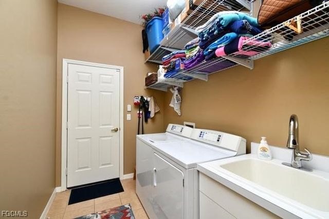 2161 Berkley WAY, Lehigh Acres, FL 33973