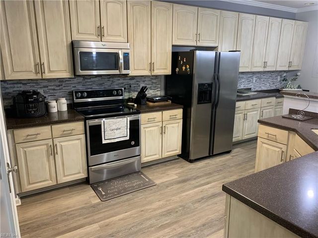 3005 Silver Charm CIR, Suffolk, VA 23435