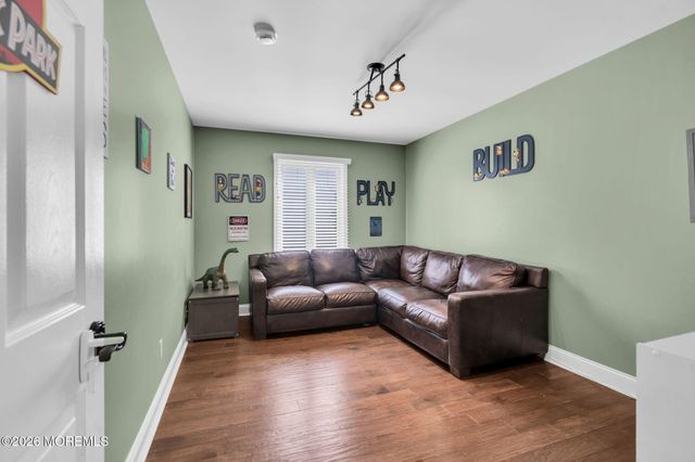 14 Monterey Lane, Manalapan, NJ 07726