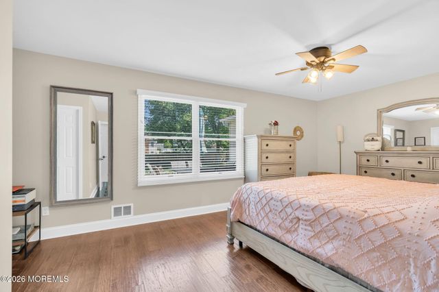 14 Monterey Lane, Manalapan, NJ 07726