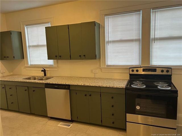 309 E 10th Street, Lumberton, NC 28358