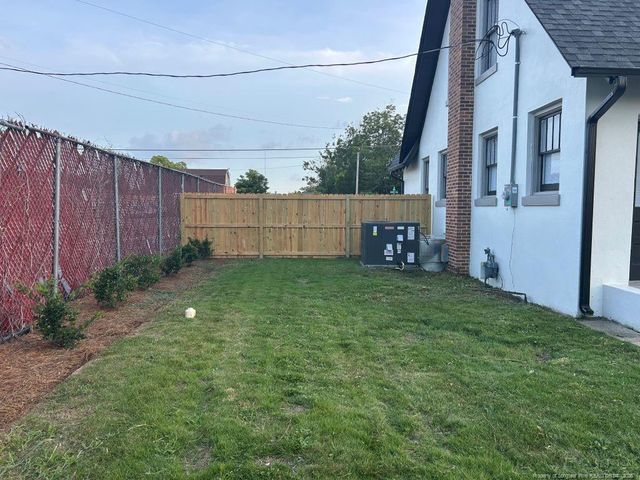 309 E 10th Street, Lumberton, NC 28358