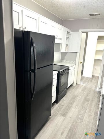 925 Holly Street, Copperas Cove, TX 76522