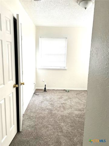 925 Holly Street, Copperas Cove, TX 76522