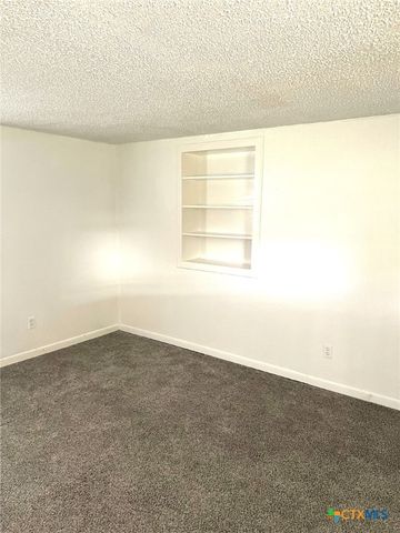 925 Holly Street, Copperas Cove, TX 76522