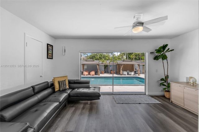 6355 SW 30th Street, Miami, FL 33155