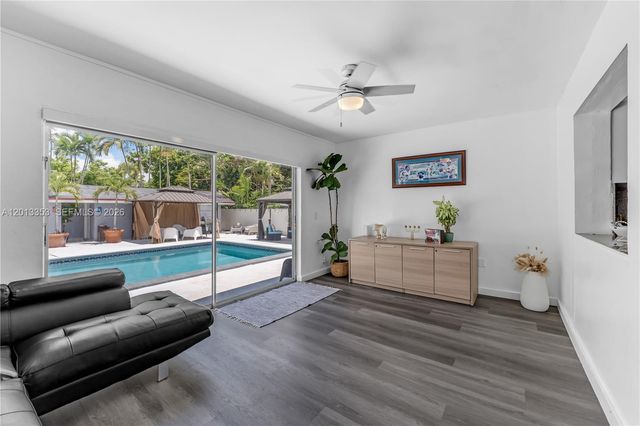 6355 SW 30th Street, Miami, FL 33155