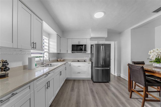 6355 SW 30th Street, Miami, FL 33155