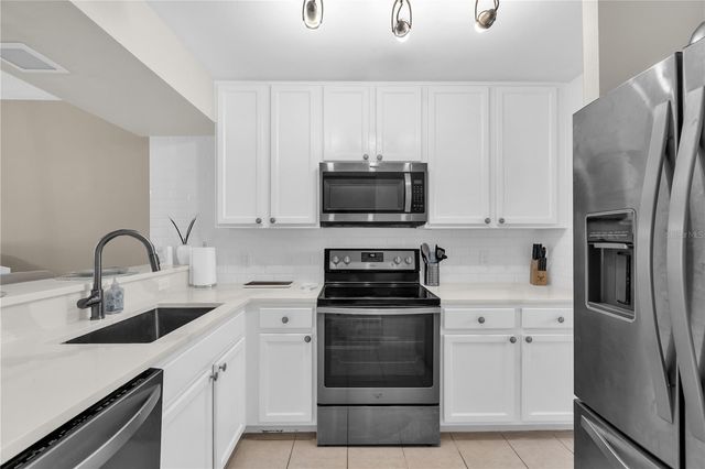 2916 PLAZA TERRACE DRIVE 2916, Orlando, FL 32803