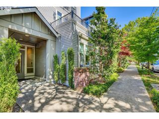 1805 Se MADISON St 301, Portland, OR 97214