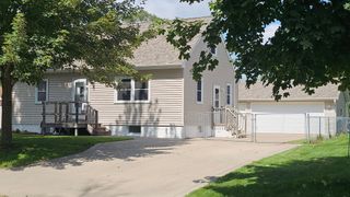 909 Madison Street, Anoka, MN 55303