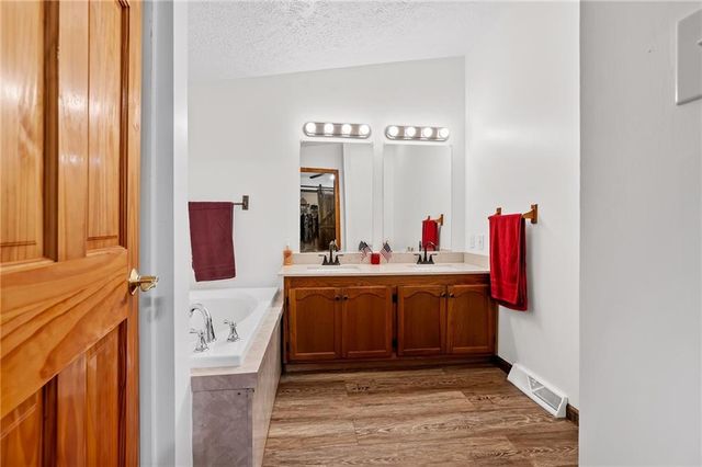 38298 Hwy 210 Highway, Richmond, MO 64085