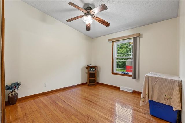 38298 Hwy 210 Highway, Richmond, MO 64085