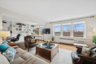 1585 Ridge Avenue 611, Evanston, IL 60201