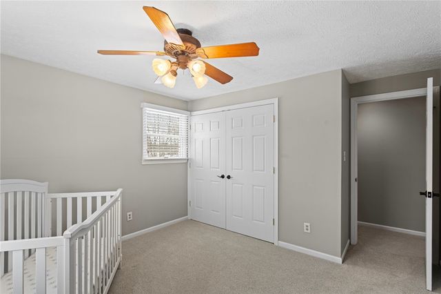 4935 Field Acres Dr, Hampton, PA 15044