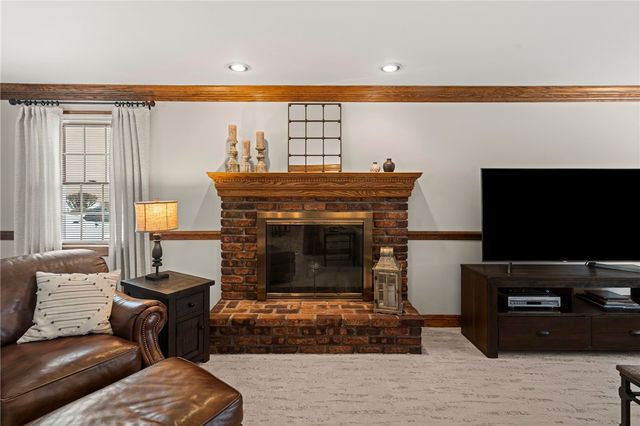 4935 Field Acres Dr, Hampton, PA 15044