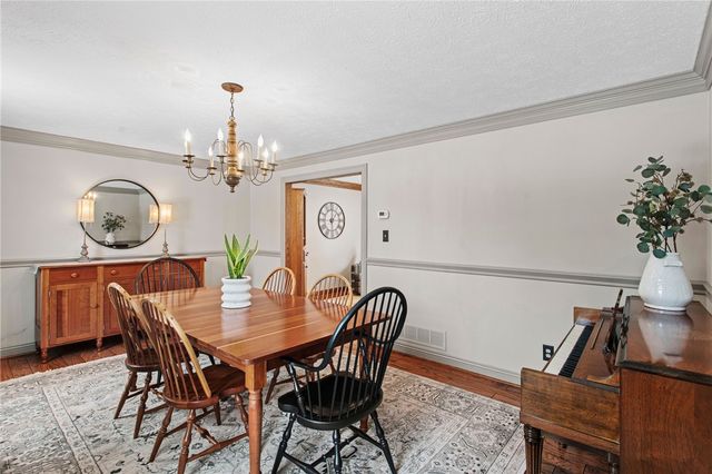 4935 Field Acres Dr, Hampton, PA 15044