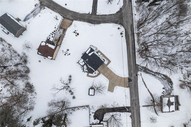 4935 Field Acres Dr, Hampton, PA 15044