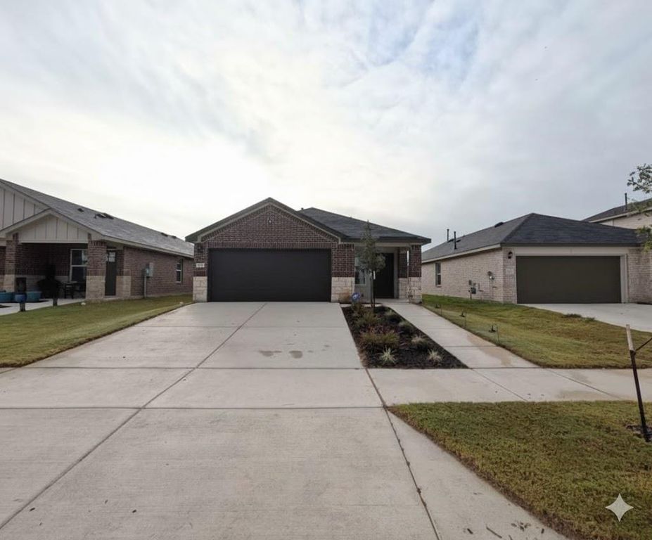 424 NEW ALBANY LN, San Marcos, TX 78666