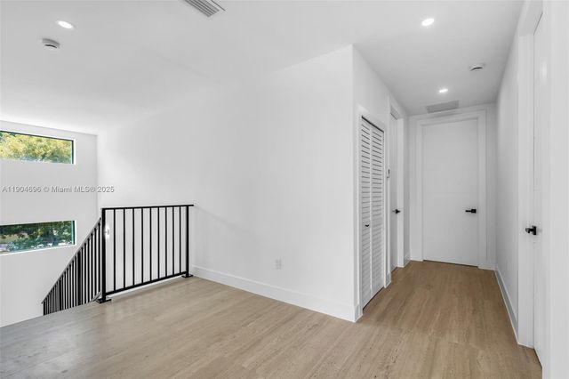 1819 SW 11th Ter, Miami, FL 33135